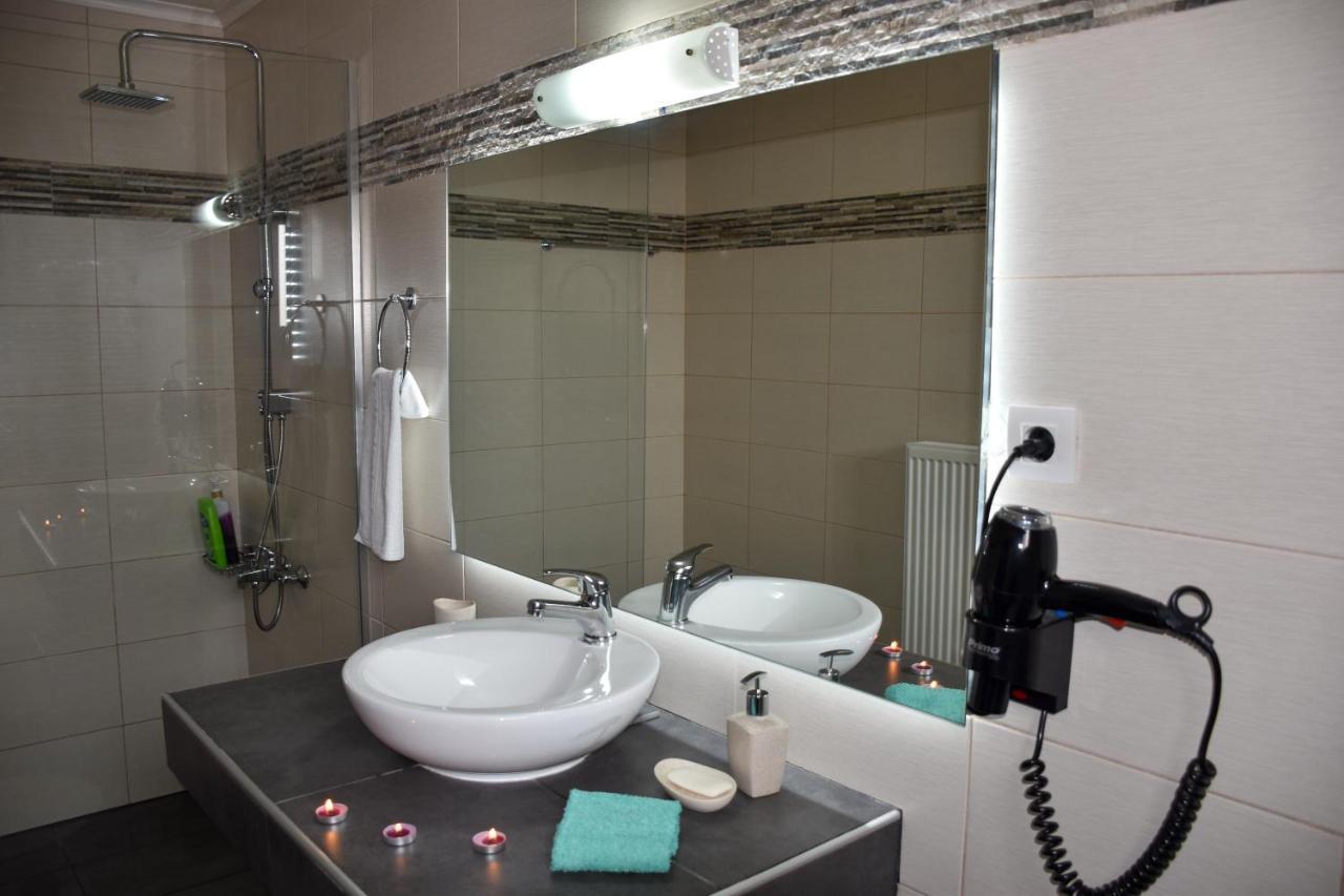 Madares Apartments Anopolis Sinoikismos Kambos Buitenkant foto